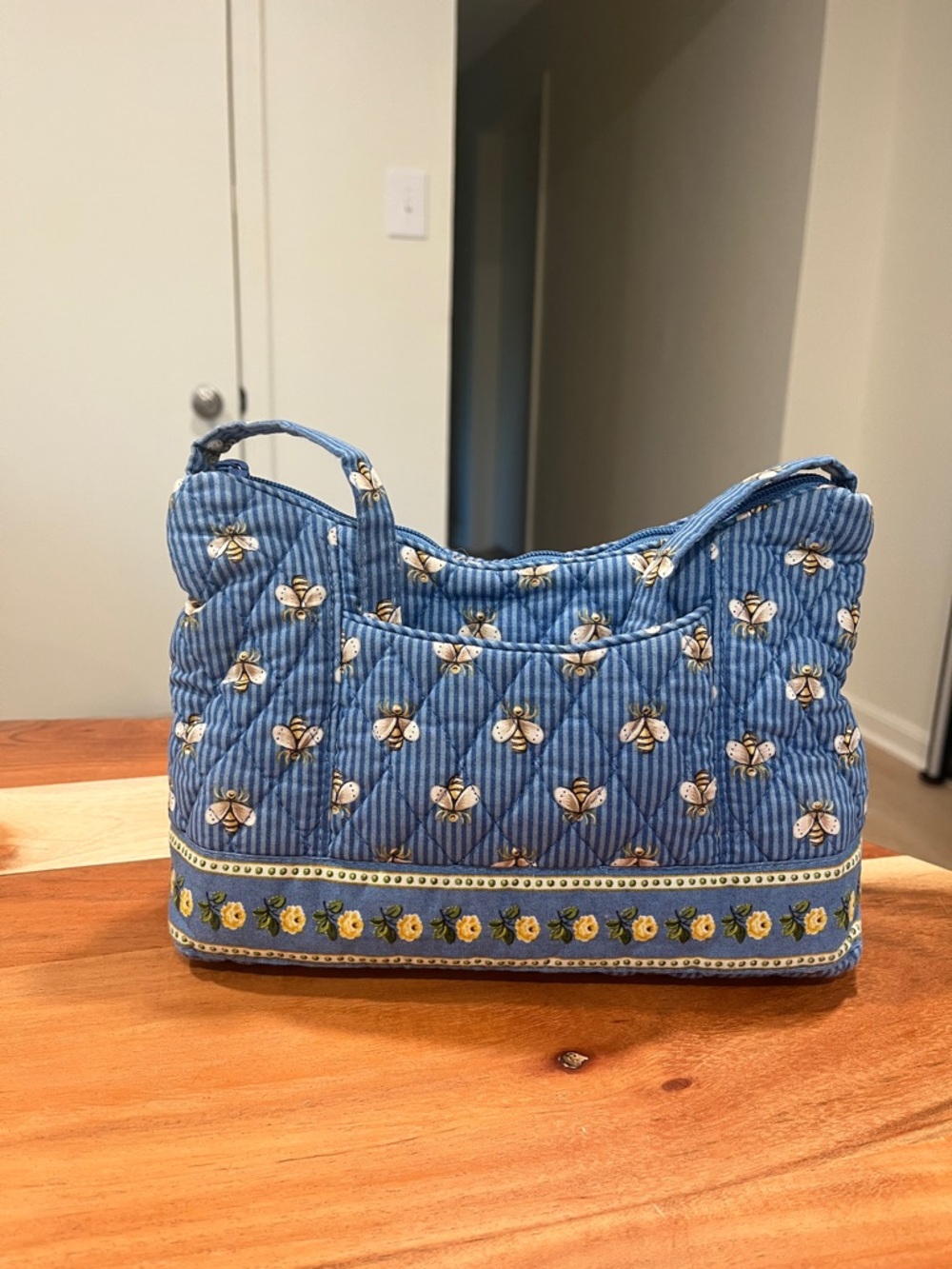 Vera Bradley Vintage Bees Molly Handbag - Picture 2 of 4